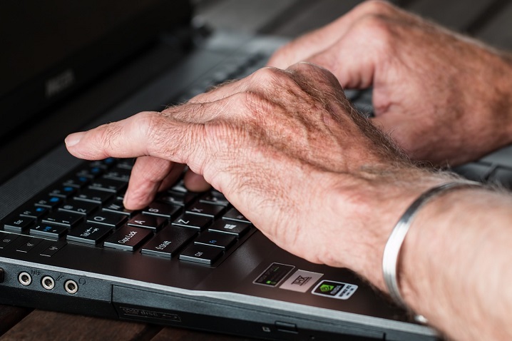 senior internet dangers